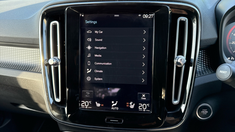 Volvo Xc40 2.0 B4P R DESIGN 5dr Auto Petrol Estate